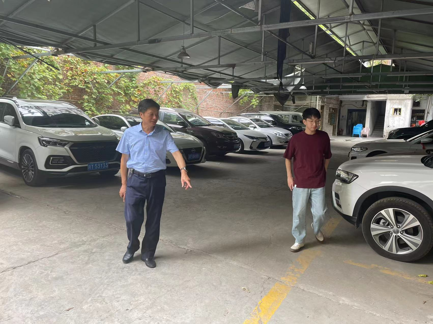 集團(tuán)黨委書(shū)記、董事長(zhǎng)許大政深入 “包保”社區(qū)開(kāi)展創(chuàng)文督導(dǎo)工作